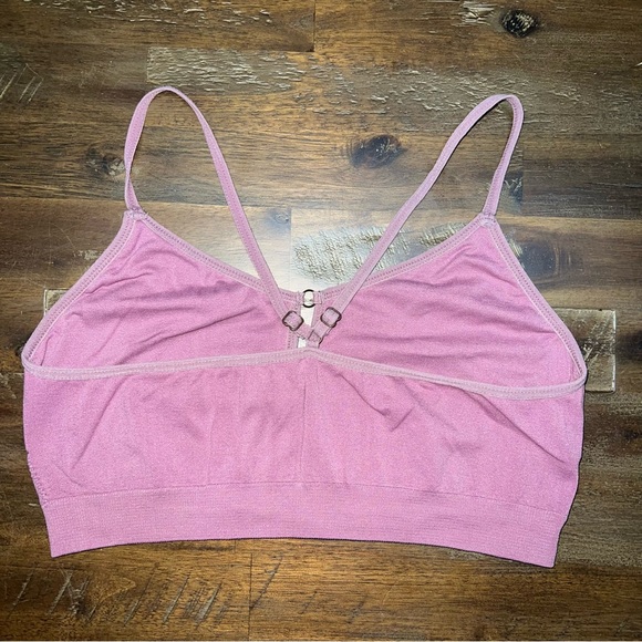 ✅ Danskin pink bralette with racer back adjustable straps - Picture 2 of 10